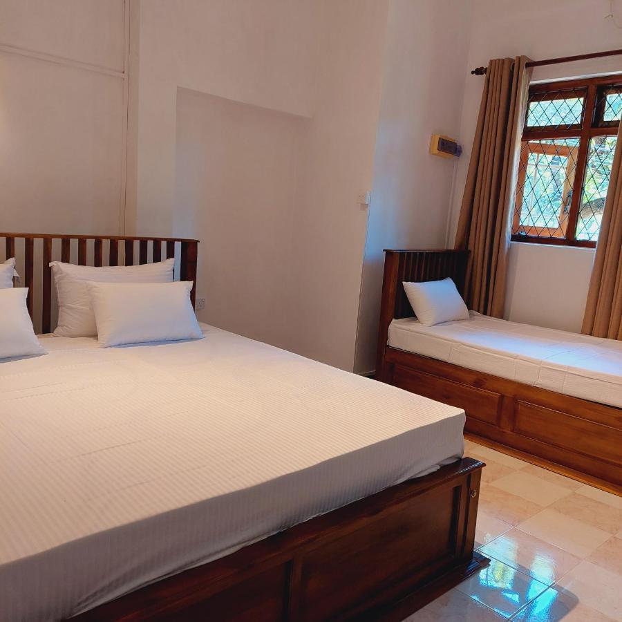 Golden Villa Kandy - "Free Pickup From Kandy " Exterior photo
